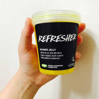 러쉬 샤워젤리 후쉬 240g 리프레셔 250g — 4.33점을 준 리뷰어가 2017년 7월 올린 사용 사진