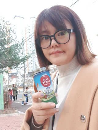 마이카페라떼 말차 아몬드브리즈 7개입 — 5점을 준 리뷰어가 2019년 11월 올린 사용 사진