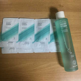 뷰디아니 지친 내 피부를 위한 첫 수분 모이스트 01 토너 — 4.17점을 준 리뷰어가 2018년 5월 올린 사용 사진
