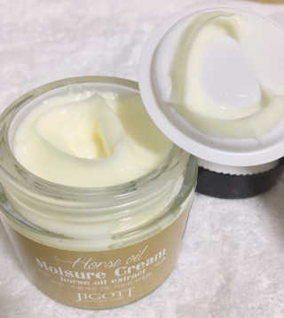 지고트 마유 모이스처 크림 70ml — 4.5점을 준 리뷰어가 2019년 3월 올린 사용 사진