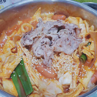식스레시피 마라떡볶이 쿠킹박스 2인분 — 5점을 준 리뷰어가 2019년 6월 올린 사용 사진