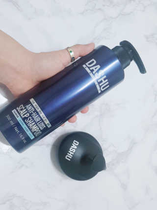 다슈코리아 다슈 단백질 한방 두피 골드 샴푸 500ml +샴푸브러쉬 — 5점을 준 리뷰어가 2019년 3월 올린 사용 사진