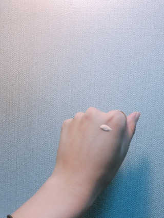 JM솔루션 물광 커버 파운데이션 럭셔리 — 2점을 준 리뷰어가 2019년 1월 올린 사용 사진