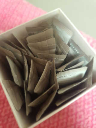 [하우투잇] 뤼에르 쿠르브 블랙 10ml x 30포 총 300ml — 5점을 준 리뷰어가 2020년 2월 올린 사용 사진