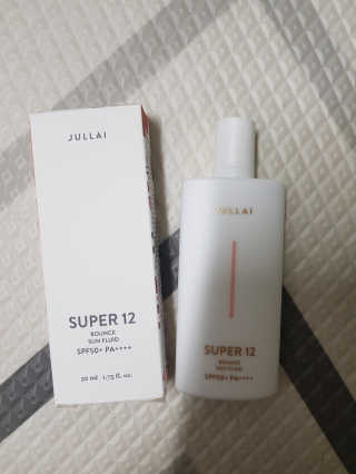 쥴라이Jullai 슈퍼 12 바운스 선 플루이드 SPF50+ PA++++ — 5점을 준 리뷰어가 2019년 7월 올린 사용 사진