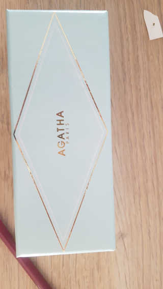 아가타 [AGATHA] 프리미에르 립스틱 — 5점을 준 리뷰어가 2018년 5월 올린 사용 사진