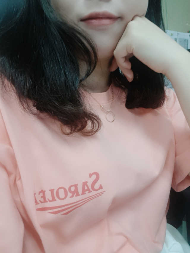 SOROLEA 반팔티 리뷰 사진