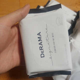 드라마 아기물티슈 드라마 시그니처 아기물티슈 — 5점을 준 리뷰어가 2018년 12월 올린 사용 사진