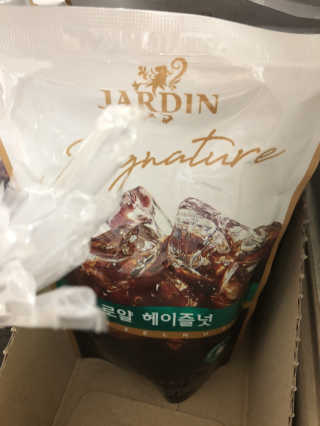 (주)쟈뎅 쟈뎅 시그니처 블랙, 헤이즐넛 230ml — 5점을 준 리뷰어가 2018년 7월 올린 사용 사진