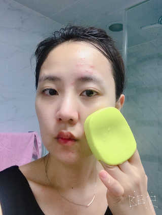 비비또 페이셜 클렌징 브러쉬 2P — 5점을 준 리뷰어가 2018년 7월 올린 사용 사진