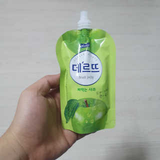 데르뜨 떠먹는 과일 3종, 짜먹는 과일 2종 총 10개 체험 — 5점을 준 리뷰어가 2020년 3월 올린 사용 사진