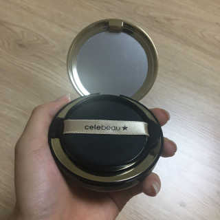 셀레뷰 블랙 세럼 팩트 — 4.5점을 준 리뷰어가 2017년 9월 올린 사용 사진