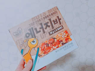 견과가 똘똘 뭉쳐들어간 넛츠몬 에너지바 1BOX 6개입 — 5점을 준 리뷰어가 2018년 1월 올린 사용 사진