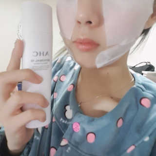 AHC 에이 에이치 씨 미니멀 10 워터리 에센스 — 5점을 준 리뷰어가 2018년 12월 올린 사용 사진