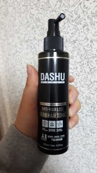 다슈코리아 다슈 안티 헤어로스 허브 헤어토닉 — 3.67점을 준 리뷰어가 2017년 11월 올린 사용 사진