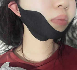 어웨이크어슬립 어슬립 페이스 리프트업 밴드 — 3.33점을 준 리뷰어가 2018년 5월 올린 사용 사진