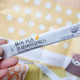 네츄럴굿띵스 퓨어 키즈 프로바이오틱스 60포 — 5점을 준 리뷰어가 2019년 6월 올린 사용 사진