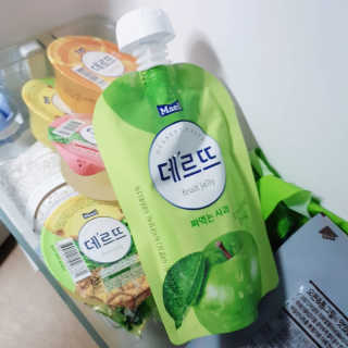 데르뜨 떠먹는 과일 3종, 짜먹는 과일 2종 총 10개 체험 — 4점을 준 리뷰어가 2020년 3월 올린 사용 사진