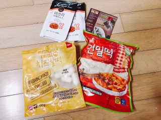 미쓰리떡볶이 just 10 min 패키지 — 3.83점을 준 리뷰어가 2018년 5월 올린 사용 사진