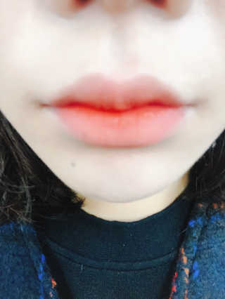 [블랙루즈] 에어 핏 벨벳 틴트3 택1+랜덤1 — 4점을 준 리뷰어가 2019년 2월 올린 사용 사진