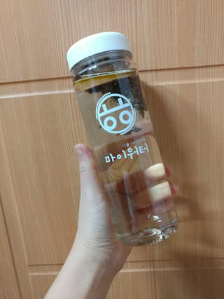 ㅎㅎ마이워터 과일워터팩+전용보틀_레몬파인애플 — 5점을 준 리뷰어가 2017년 12월 올린 사용 사진