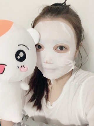23years old 코쿤 윌로우 실키 마스크 — 5점을 준 리뷰어가 2017년 1월 올린 사용 사진