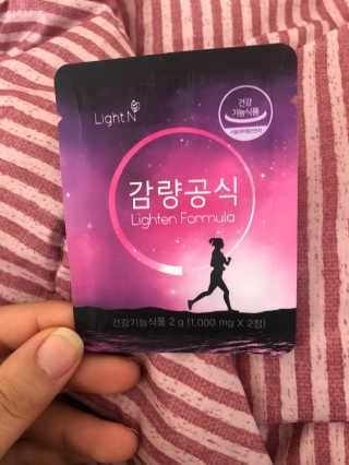 [감량공식] 다이어트 건강기능식품 — 3점을 준 리뷰어가 2019년 12월 올린 사용 사진