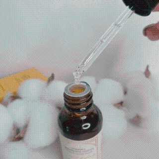 [스킨큐어] 산다화 비타민C 화이트닝 에센스 30ml — 5점을 준 리뷰어가 2020년 3월 올린 사용 사진