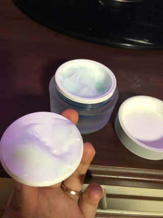 포렌코즈 아쿠아 커넥션 크림 — 4점을 준 리뷰어가 2017년 8월 올린 사용 사진
