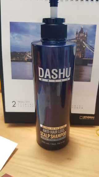 다슈코리아 다슈 데일리 한방 두피 골드 샴푸 500ml — 5점을 준 리뷰어가 2019년 2월 올린 사용 사진