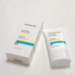 리얼베리어 익스트림 모이스처 선크림 SPF50+ PA++++ — 5점을 준 리뷰어가 2019년 4월 올린 사용 사진