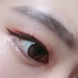 밀키드레스 바비메이크 펜 아이라이너 — 4점을 준 리뷰어가 2018년 8월 올린 사용 사진
