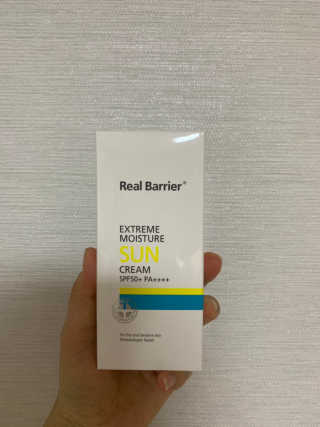 리얼베리어 익스트림 모이스처 선크림 SPF50+ PA++++ — 4.5점을 준 리뷰어가 2019년 4월 올린 사용 사진