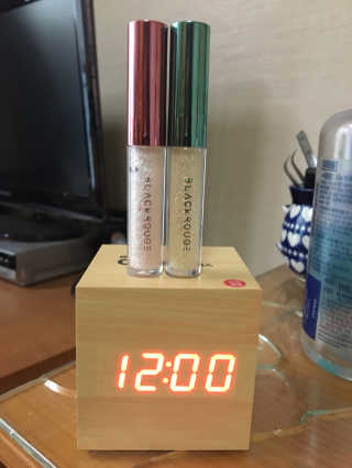 [블랙루즈] 펄블리 아이 글리터 2종 — 4점을 준 리뷰어가 2018년 11월 올린 사용 사진
