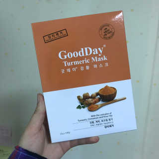 GoodDay Skincare GoodDay 강황 마스크 — 5점을 준 리뷰어가 2019년 5월 올린 사용 사진
