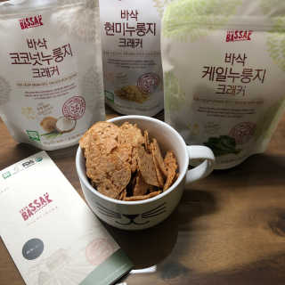 BASSAK 바삭 유기농 현미 누룽지 크래커 3종 — 3점을 준 리뷰어가 2019년 10월 올린 사용 사진