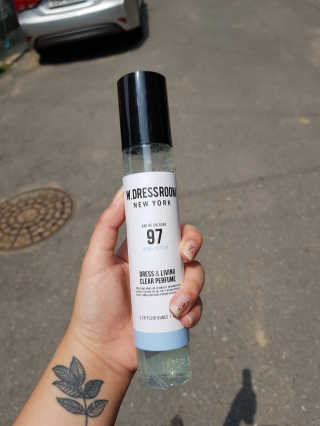 더블유드레스룸 드레스퍼퓸 150ml — 1.67점을 준 리뷰어가 2018년 6월 올린 사용 사진