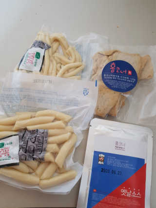 잠실맛집,홍코너떡볶이가우리집에[옛날맛,짜장맛옵션] — 5점을 준 리뷰어가 2019년 11월 올린 사용 사진