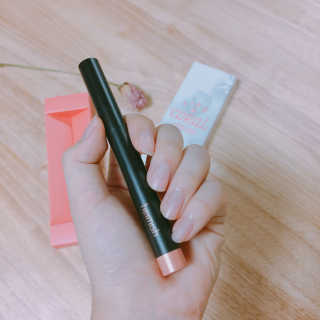 헤이미쉬 데일리즘 코랄릭 스틱 아이 섀도우 — 5점을 준 리뷰어가 2018년 3월 올린 사용 사진