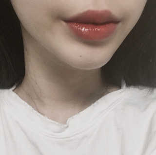 [블랙루즈] 에어 핏 촉촉틴트 + 크리미 벨벳 립크레용 — 4.17점을 준 리뷰어가 2018년 7월 올린 사용 사진