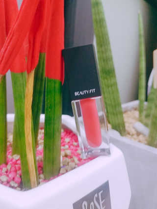 뷰티핏 My daily colortrack seven lips in music — 2.5점을 준 리뷰어가 2019년 2월 올린 사용 사진