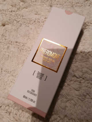 레드컨테이너 페로몬향 퍼퓸 바디미스트 80ml — 5점을 준 리뷰어가 2020년 3월 올린 사용 사진