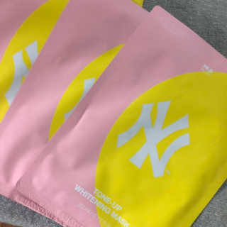 MLB COSMETICS [MLB PLAY] 톤업 화이트닝 마스크 1BOX — 3점을 준 리뷰어가 2019년 9월 올린 사용 사진