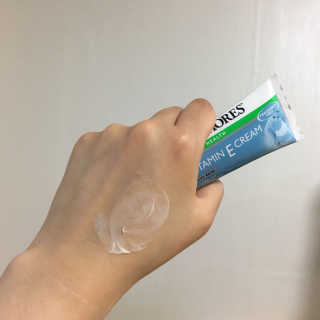 블랙모어스 내츄럴 비타민 E 크림 — 5점을 준 리뷰어가 2018년 3월 올린 사용 사진