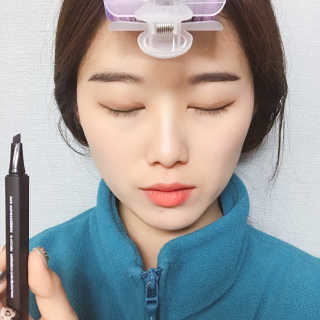 뷰티핏 아이브로우 듀얼 볼륨 틴트 — 3.83점을 준 리뷰어가 2018년 11월 올린 사용 사진