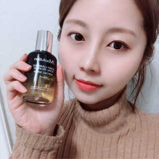 JM솔루션 꿀광 로얄 프로폴리스 앰플 세럼 블랙 — 3점을 준 리뷰어가 2018년 11월 올린 사용 사진