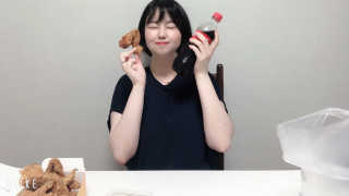 [치킨마루]-  빠사칸윙봉현미 + 콜라 500ml — 5점을 준 리뷰어가 2019년 7월 올린 사용 사진