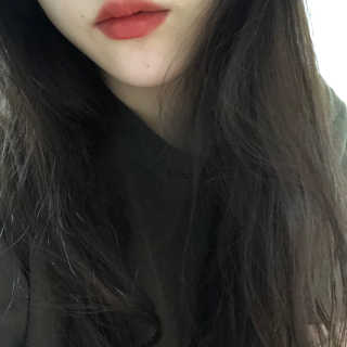 [블랙루즈] 로즈 벨벳 립스틱 택1+랜덤1 — 3.5점을 준 리뷰어가 2019년 1월 올린 사용 사진