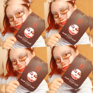 하이힐 리얼 호러마스크팩, HiHEEL REAL HORROR MASKPACK 하이힐 리얼 호러마스크팩-드라큐라 — 3.5점을 준 리뷰어가 2016년 12월 올린 사용 사진