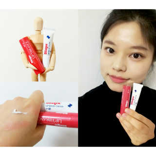 블리스텍스 립 릴리프 크림 립밤, 립 바이브런스 립밤 — 5점을 준 리뷰어가 2018년 11월 올린 사용 사진